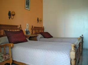 Hostal Ramón y Cajal