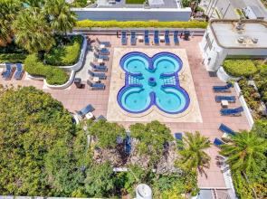 Bay Overlooking Condo With Balcony