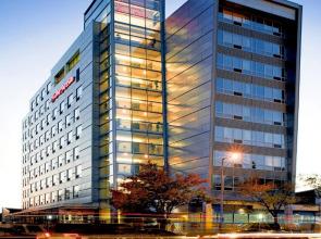 Hampton Inn & Suites Boston Crosstown Center