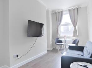 Economy 1 Bed Apartment in Heart of Central London