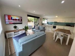 Azul Blue at Shellys