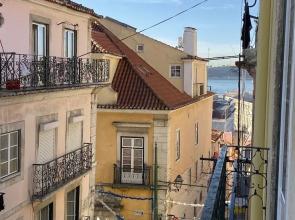 Bica Chiado Self-Catering Apartment
