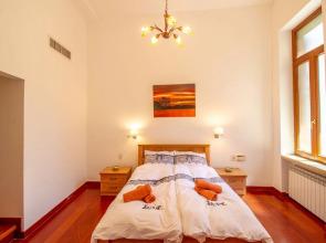 Art apartment in Mamila