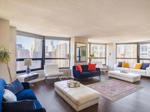 3BR Stunning Spacious Sky Loft Indoor Pool, Parking & Incredible Views