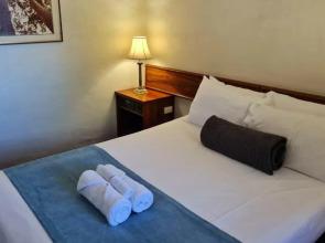 Seaton Arms Motor Inn