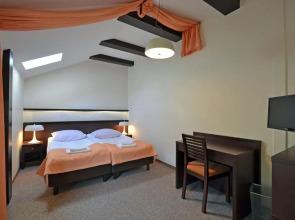 Rezydencja nad jeziorem - Pestkownica