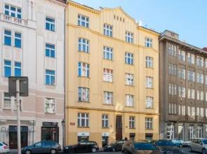 Spacious And Bright Apartment Dusni 13