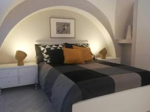 Palazzo D'Arrigo Black Loft