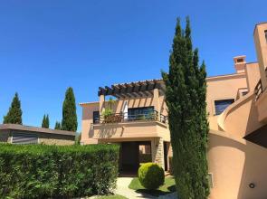 Captivating 2-bed Apartment in Praia da Luz