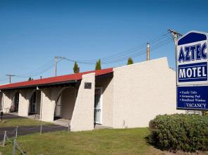 Aztec Motel