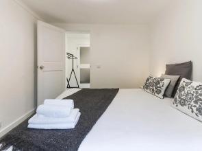 Belem Boutique III by Homing