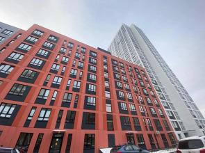 Leto Apart (Summer Apart) on Malkova Street