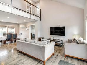 1 Mi to Oregon Dunes: Quiet Getaway w/ Deck