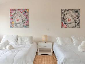 Unit 8 King - Bungalows at Common Ground