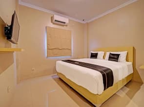 Super OYO Collection O Andono Hotel