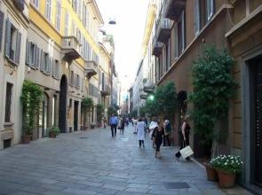 Montenapoleone – RentClass Gloria