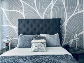 Iconic poolview Waterfront 2bd