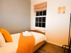 3Bed Beautiful House Canary Wharf