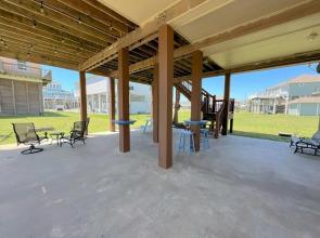 Sea-renity 3 Bedroom Home by Redawning