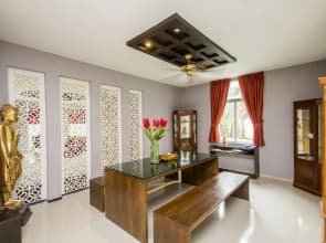 Tamnak Beach House