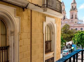 Magnificent 4 bedroom apartment in Cadiz center. San Antonio V