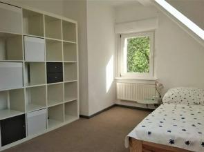 Sonniges Häuschen mit Garten