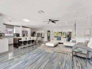 Daddy House-victoria Park With Pool