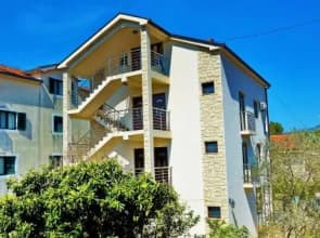 Apartments Marinic