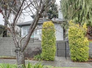 Quaint Studio w/ Sauna: 5 Mi to Space Needle