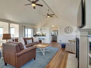 Scenic Bandon Vacation Rental w/ Beach Access!