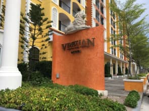 Venetian Signature Condo by Immy