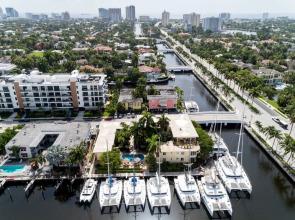 The S Of Las Olas Canal-front Patio & Pool 1 Bedroom Hotel Room