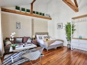 Amazing Apartment at the Eiffel Tower