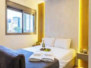 Estudio Pinheiros com piscina e academia