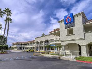 Motel 6 Carlsbad, CA Beach