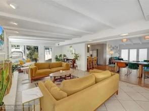 Castaways Casita Saltwater Pool Dog Friendly