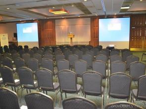 Fairway Inn & Suites