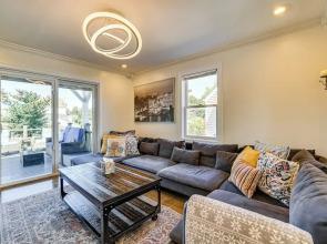 New Haven Gem w/ Private Pool, Walk to Beach!