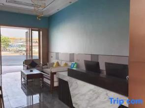 Xishuangbanna Jinghong Xinyi Hotel (Gasa Airport)