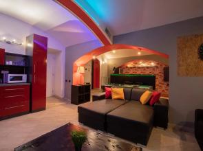 Party Underground with Pooltable