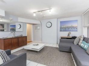 Huge 1 Bedroom in Heart of Back Bay