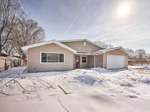 Cozy South Bend Retreat < 2 Mi to Notre Dame!