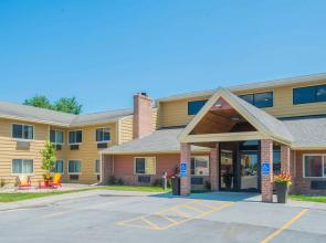 AmericInn by Wyndham Ames