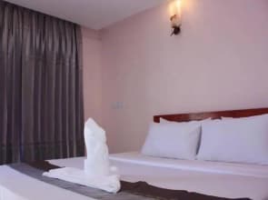 Platinum Hotel