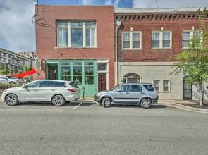 Modern Knoxville Gem: Near Campus & Eateries!