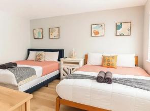 Beachside 1BR Apt - Walk to Hollywood Dania Beach