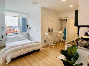 Prime Roosevelt Contemporary Studio