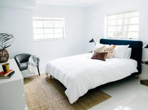 Airy 2BR in Miami River Inn by Sonder