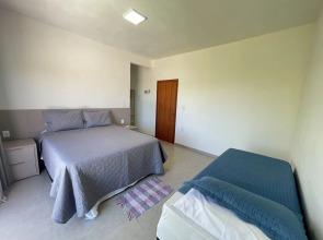 Casa COMPLETA com Piscina 1 Min da Praia