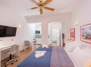 Stylish studio Pile by Irundo